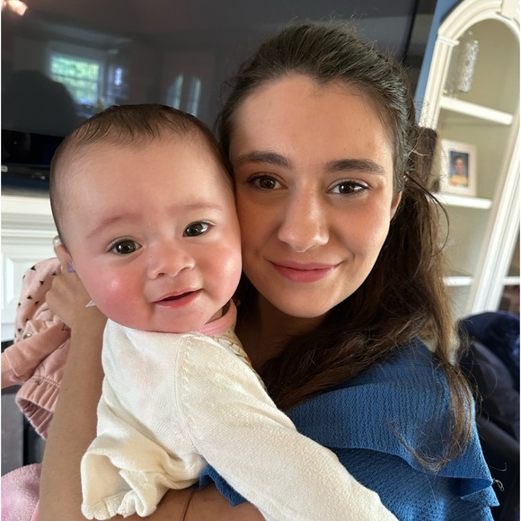 Meet your Posher, Farrah - Picture 1 of 1